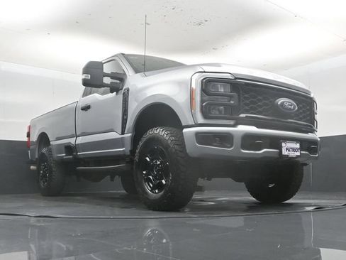 Used 2023 Ford F250 XL w/ STX Appearance Package AWD/4WD image 46