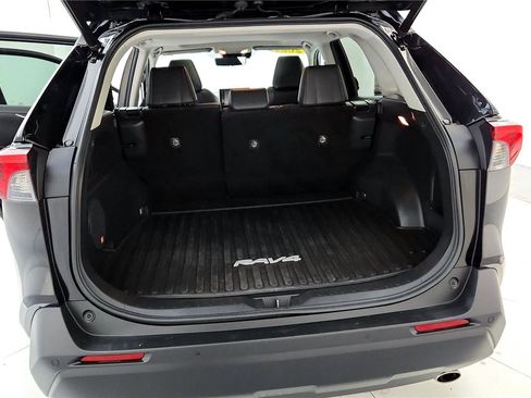 Used 2021 Toyota RAV4 XLE Premium AWD/4WD image 20