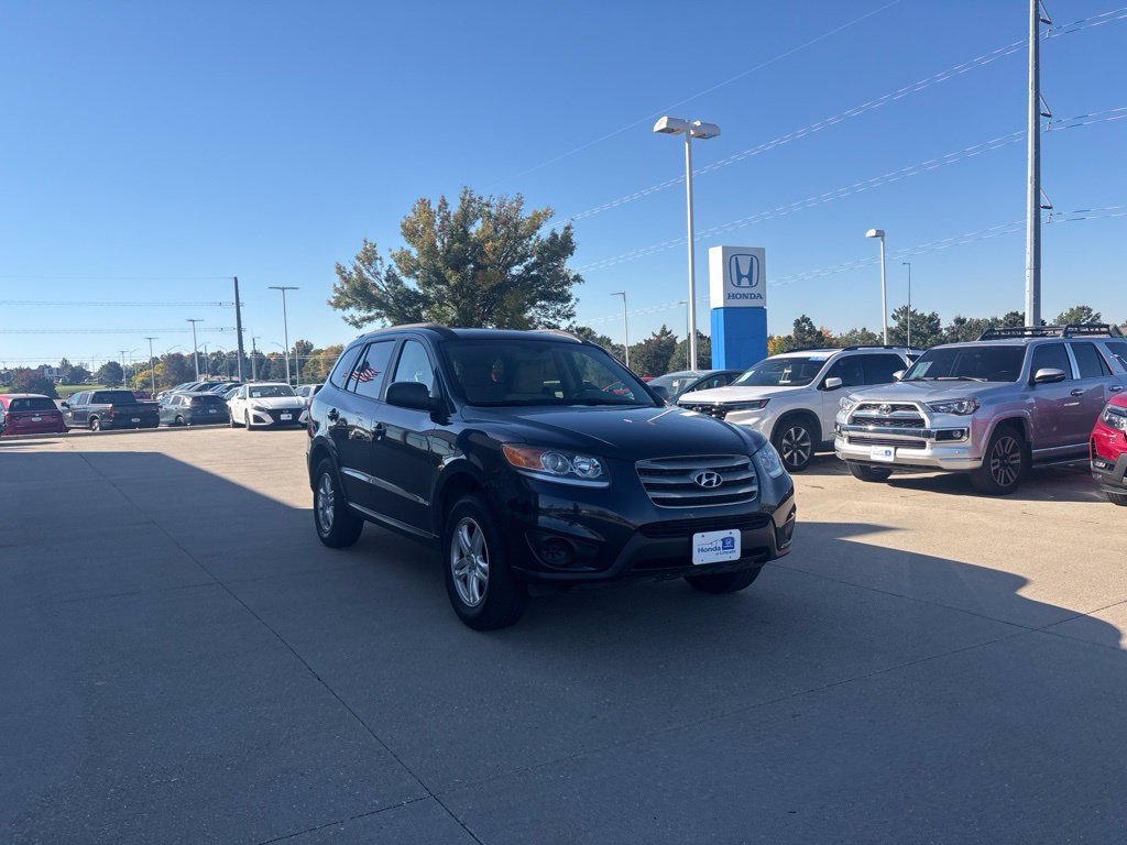 Used 2012 Hyundai Santa Fe GLS FWD image 3