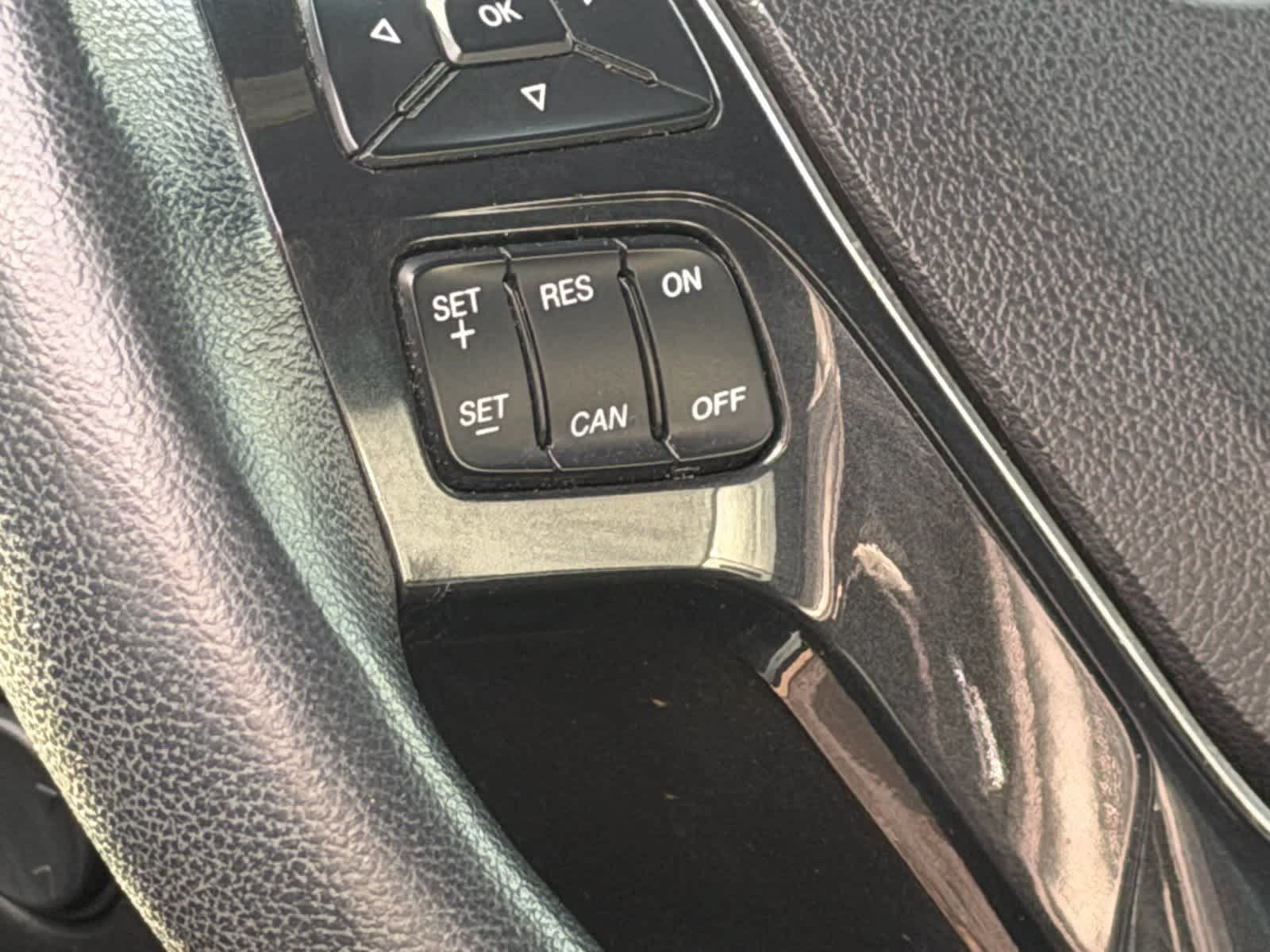 Used 2018 Ford Explorer Limited FWD image 18
