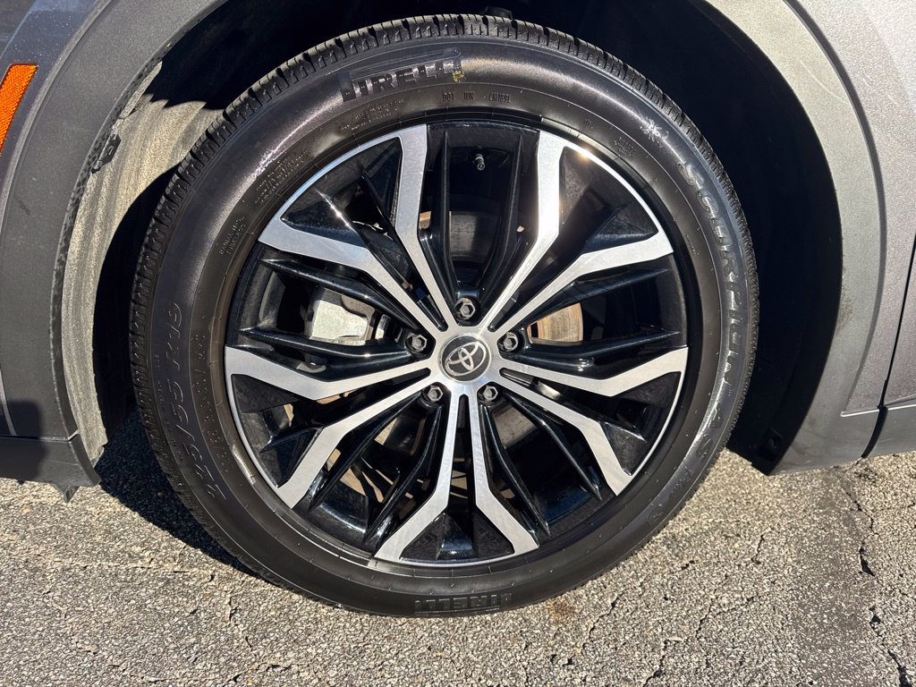 Certified 2023 Toyota Crown AWD/4WD image 44