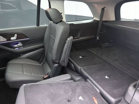 Used 2026 Mercedes-Benz GLS 450 4MATIC image 22