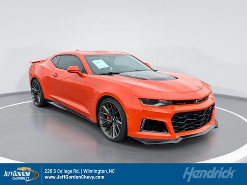 Used 2019 Chevrolet Camaro ZL1 image 1