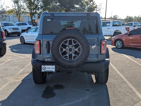 New 2025 Ford Bronco Badlands image 6