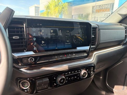 Used 2025 Chevrolet Silverado 2500 LT w/ Convenience Package AWD/4WD image 21