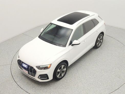Used 2023 Audi Q5 2.0T Premium w/ Convenience Package AWD/4WD image 22