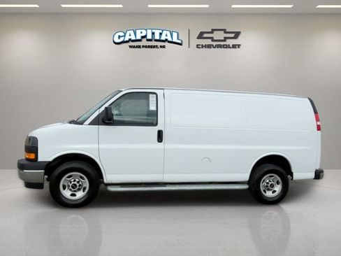 Used 2024 GMC Savana 2500 w/ Driver Convenience Package image 2