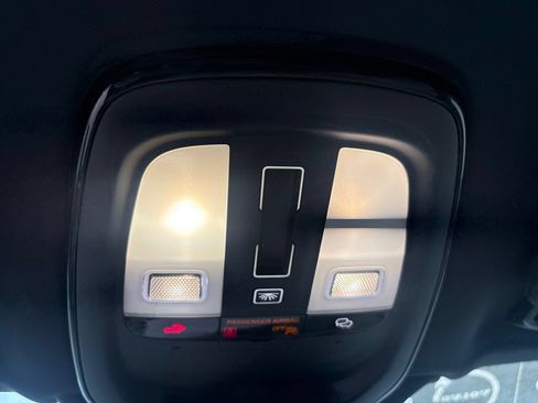 Certified 2025 Volvo XC90 B6 Plus AWD/4WD image 26