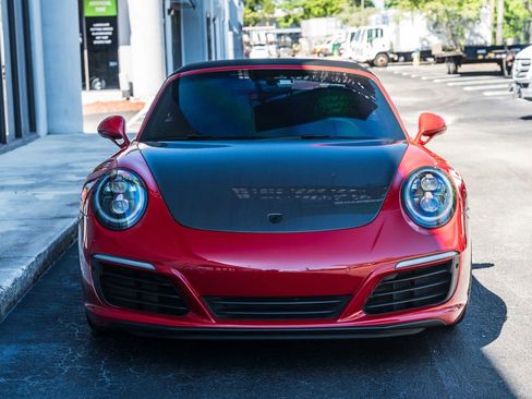 Used 2018 Porsche 911 Carrera image 12