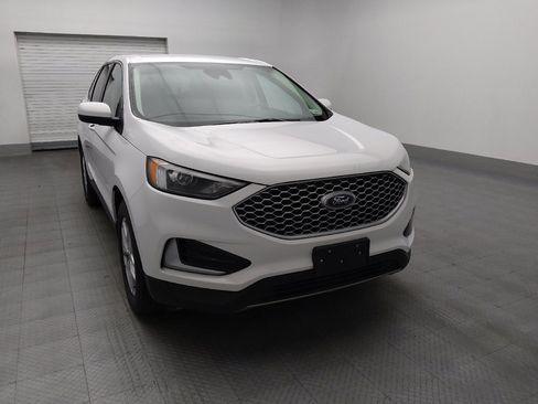 Used 2024 Ford Edge SEL image 14