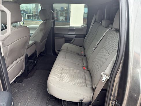 Used 2019 Ford F150 XLT w/ Equipment Group 302A Luxury AWD/4WD image 12