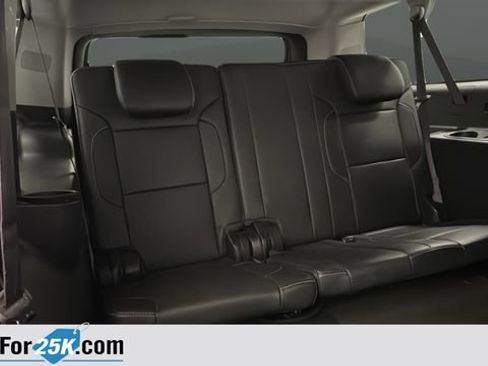 Used 2016 Chevrolet Suburban LTZ AWD/4WD image 27