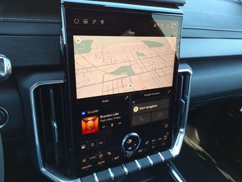 New 2025 GMC Acadia Elevation w/ Elevation Premium Package image 8