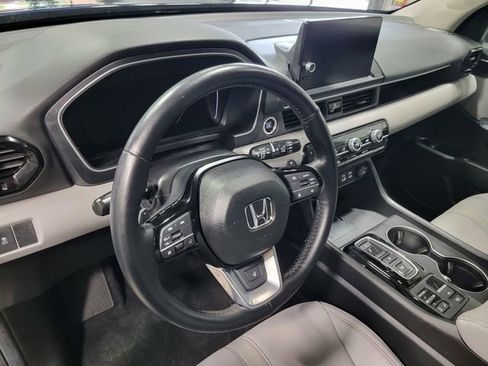 Certified 2025 Honda Pilot EX-L image 11