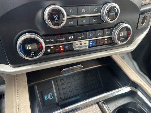 Used 2024 Ford Expedition Limited image 50