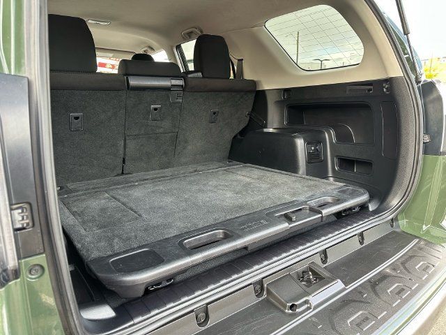 Certified 2022 Toyota 4Runner TRD Off-Road AWD/4WD image 29