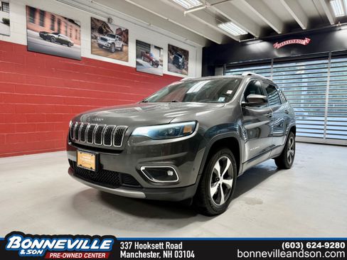 Used 2019 Jeep Cherokee Limited w/ Luxury Group AWD/4WD image 1
