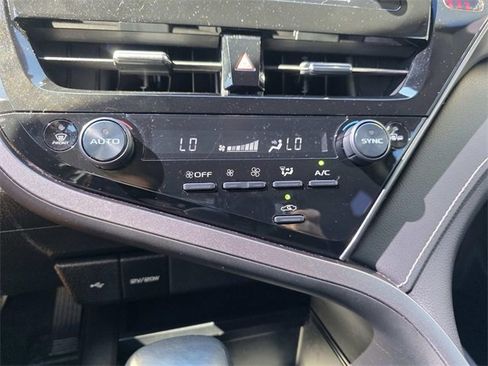 Used 2023 Toyota Camry SE image 13