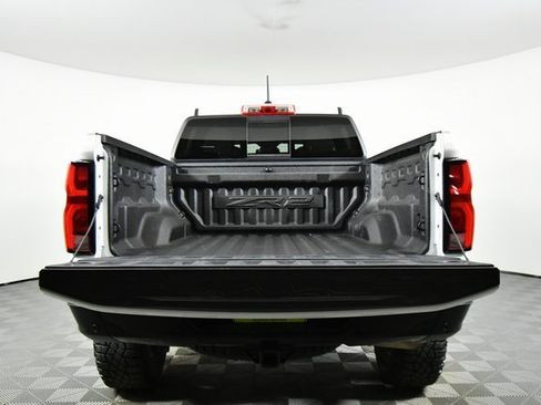 Used 2024 Chevrolet Colorado ZR2 w/ Safety Package image 25