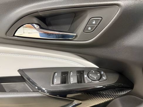 New 2026 Chevrolet Trax LT w/ Driver Confidence Package FWD image 9
