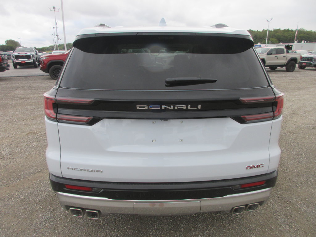 New 2027 GMC Acadia Denali FWD image 5