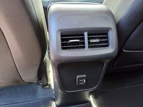 Used 2023 GMC Terrain SLE w/ Driver Convenience Package FWD image 13