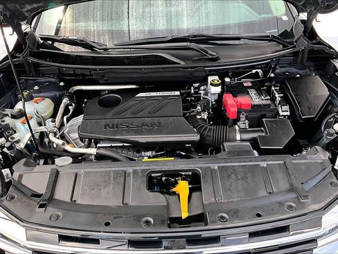 Certified 2024 Nissan Rogue SV w/ SV Premium Package FWD image 32