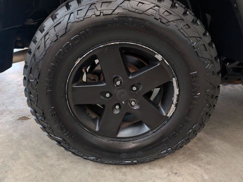 Used 2015 Jeep Wrangler Unlimited Sport w/ Quick Order Package 24S AWD/4WD image 39