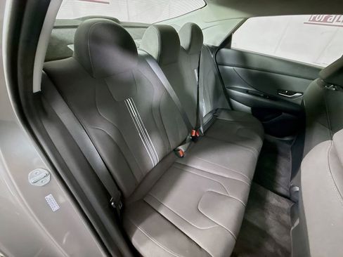 Certified 2023 Hyundai Elantra SEL w/ Convenience Package image 30