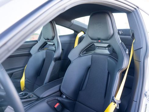 Used 2026 Porsche 911 GT3 RWD image 4