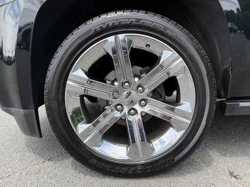 Certified 2020 GMC Yukon Denali w/ Denali Ultimate Package image 13