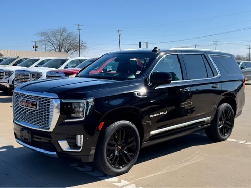 Used 2022 GMC Yukon Denali w/ Max Trailering Package image 2