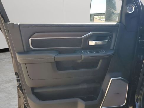 New 2025 RAM 2500 Laramie AWD/4WD image 62