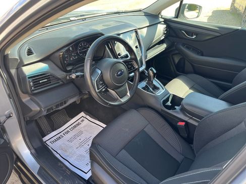 Used 2022 Subaru Outback Premium AWD/4WD image 6