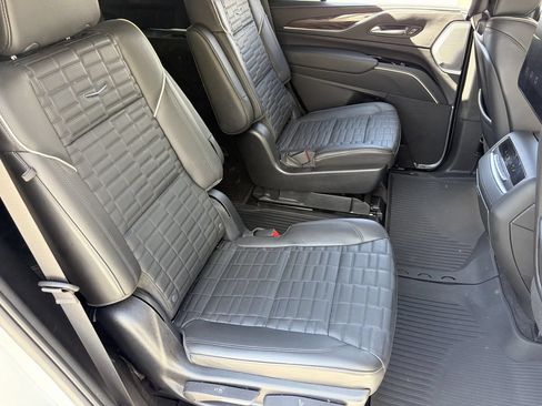 Certified 2023 Cadillac Escalade Sport Platinum AWD/4WD image 14