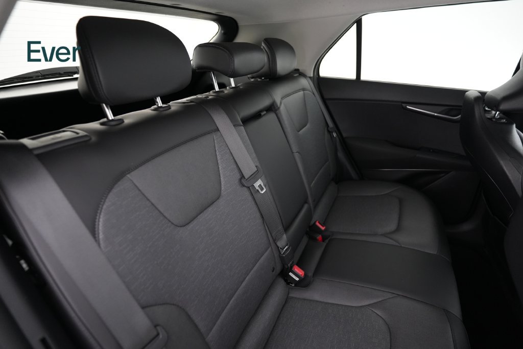 Used 2024 Kia Niro Wave FWD image 5