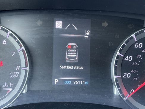 Used 2022 Toyota Highlander L FWD image 10