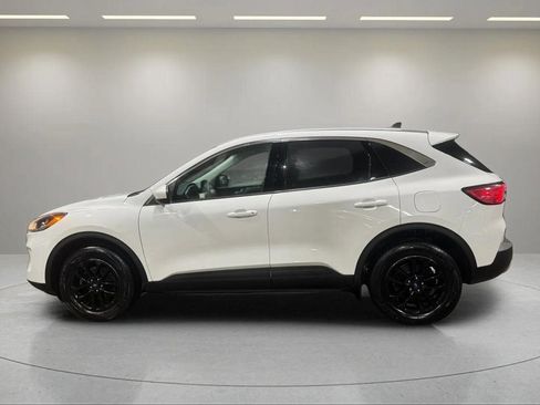 Used 2021 Ford Escape SE image 12