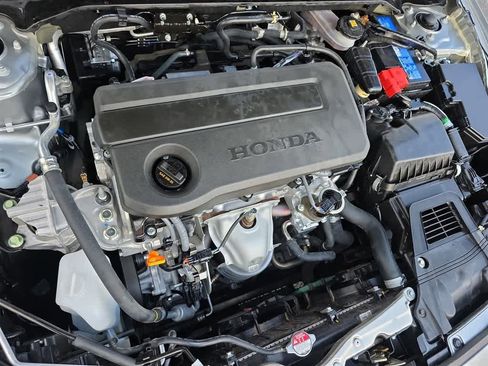 Certified 2025 Honda Civic Sport image 28