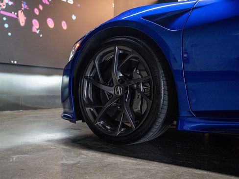 Used 2017 Acura NSX AWD/4WD image 18