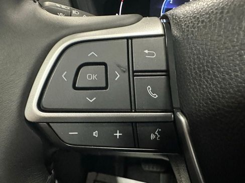 Used 2025 Toyota Grand Highlander AWD image 19