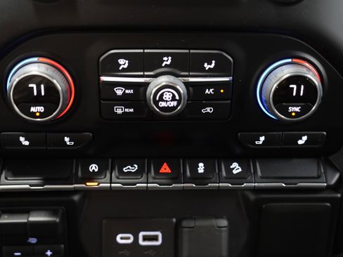 Used 2022 Chevrolet Silverado 1500 RST image 25