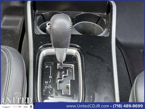 Used 2020 Mitsubishi Outlander SE image 21