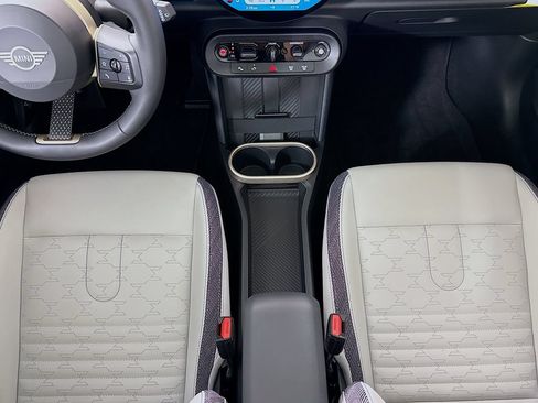 Certified 2025 MINI Cooper S FWD image 16