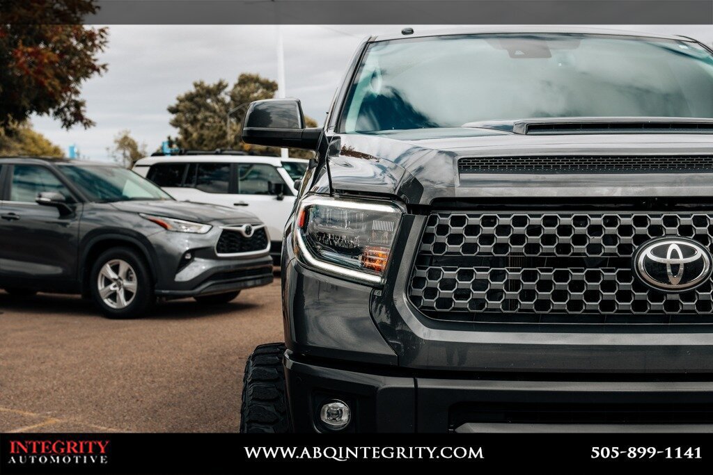 Used 2019 Toyota Tundra SR5 AWD/4WD image 9