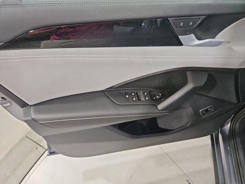 New 2026 Volkswagen Tiguan SE AWD/4WD image 10