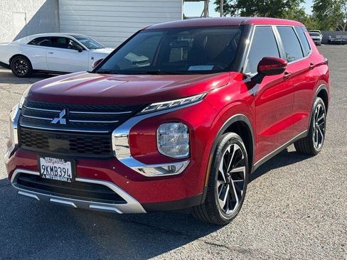 Used 2023 Mitsubishi Outlander SE FWD image 8