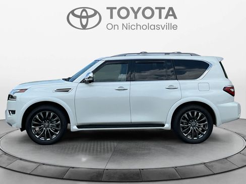 Used 2023 Nissan Armada Platinum w/ Captain's Chairs Package AWD/4WD image 2