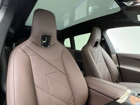 Certified 2023 BMW iX xDrive50 w/ Premium Package image 7