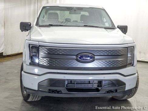Used 2023 Ford F150 Lightning XLT image 6